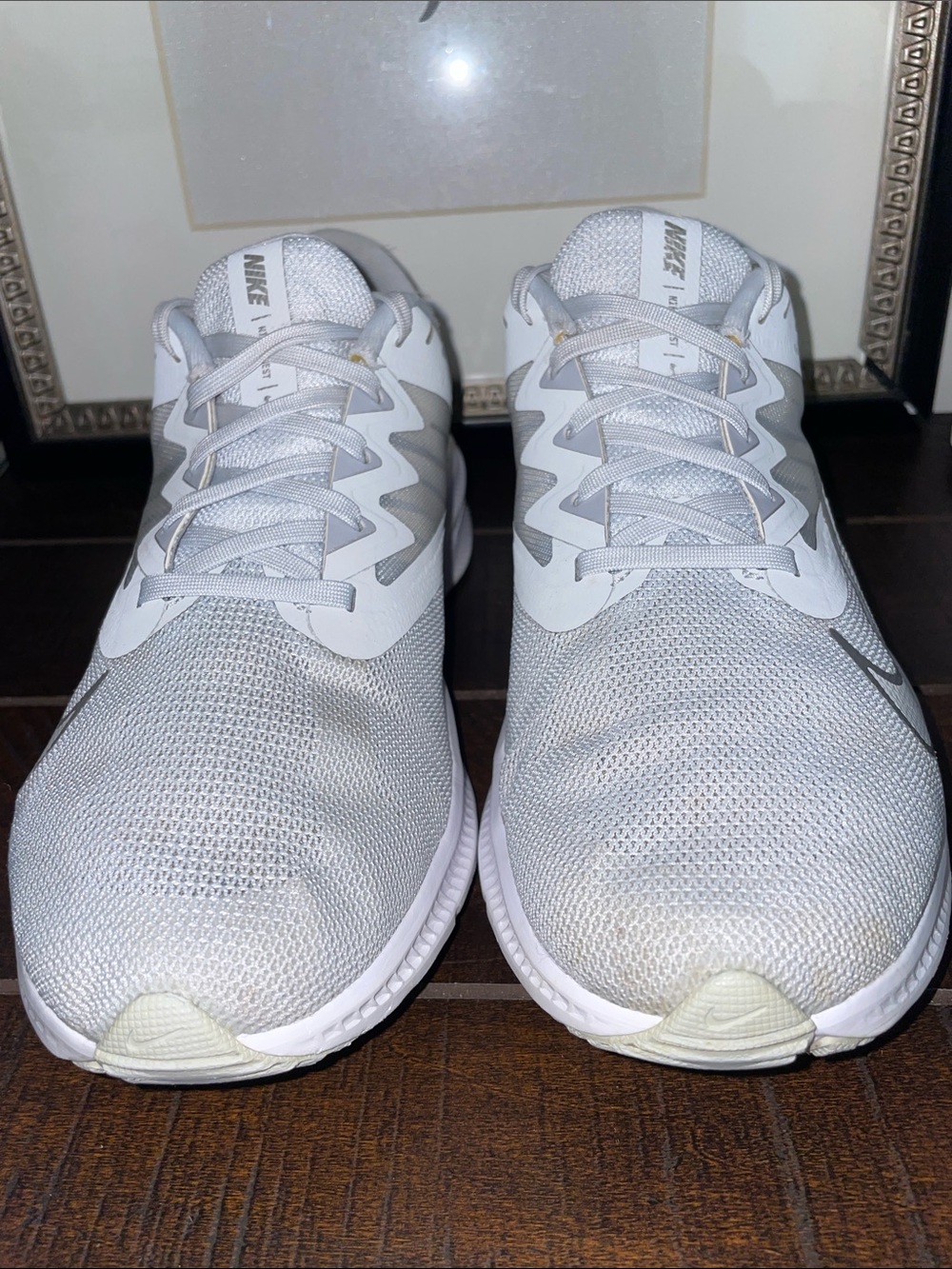 Nike Quest 3 Women’s Running Shoes Sneakers Size 8.5 Platinum / Metallic Silver - Picture 5 of 14